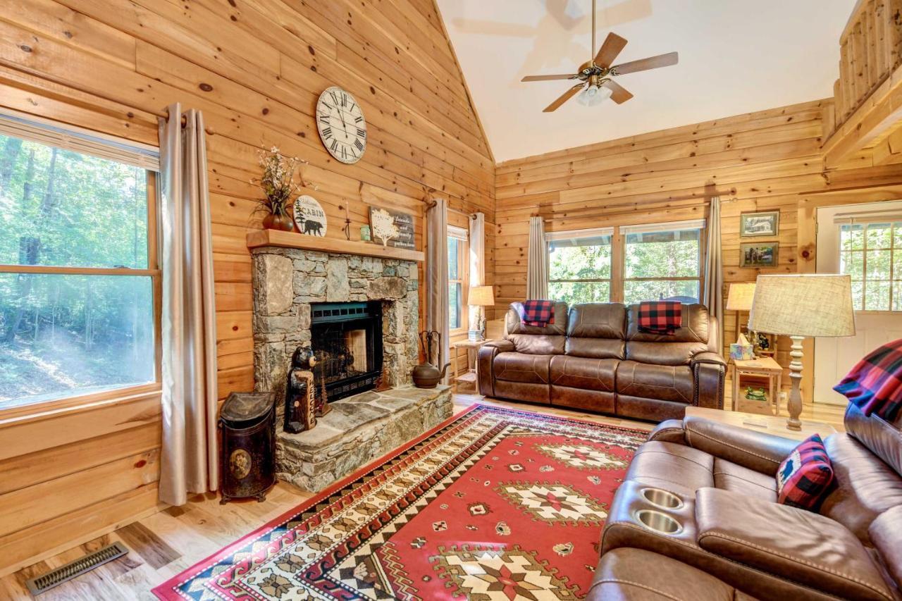 Waynesville Cabin With Covered Deck And Fire Pit! Lake Junaluska Екстериор снимка